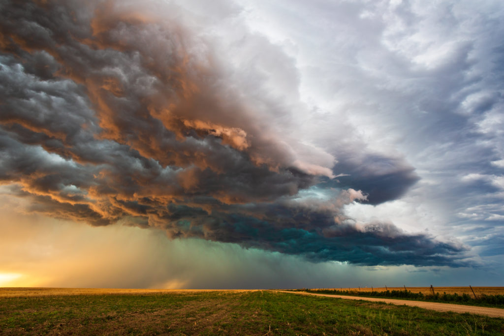 Stormy,Sky,With,Dramatic,Clouds,From,An,Approaching,Thunderstorm,At
